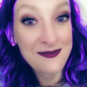 Meet your Posher, Desiree